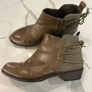 Pierre Dumas | Brown Tie-Back Zury Ankle Boot - Women’s 10